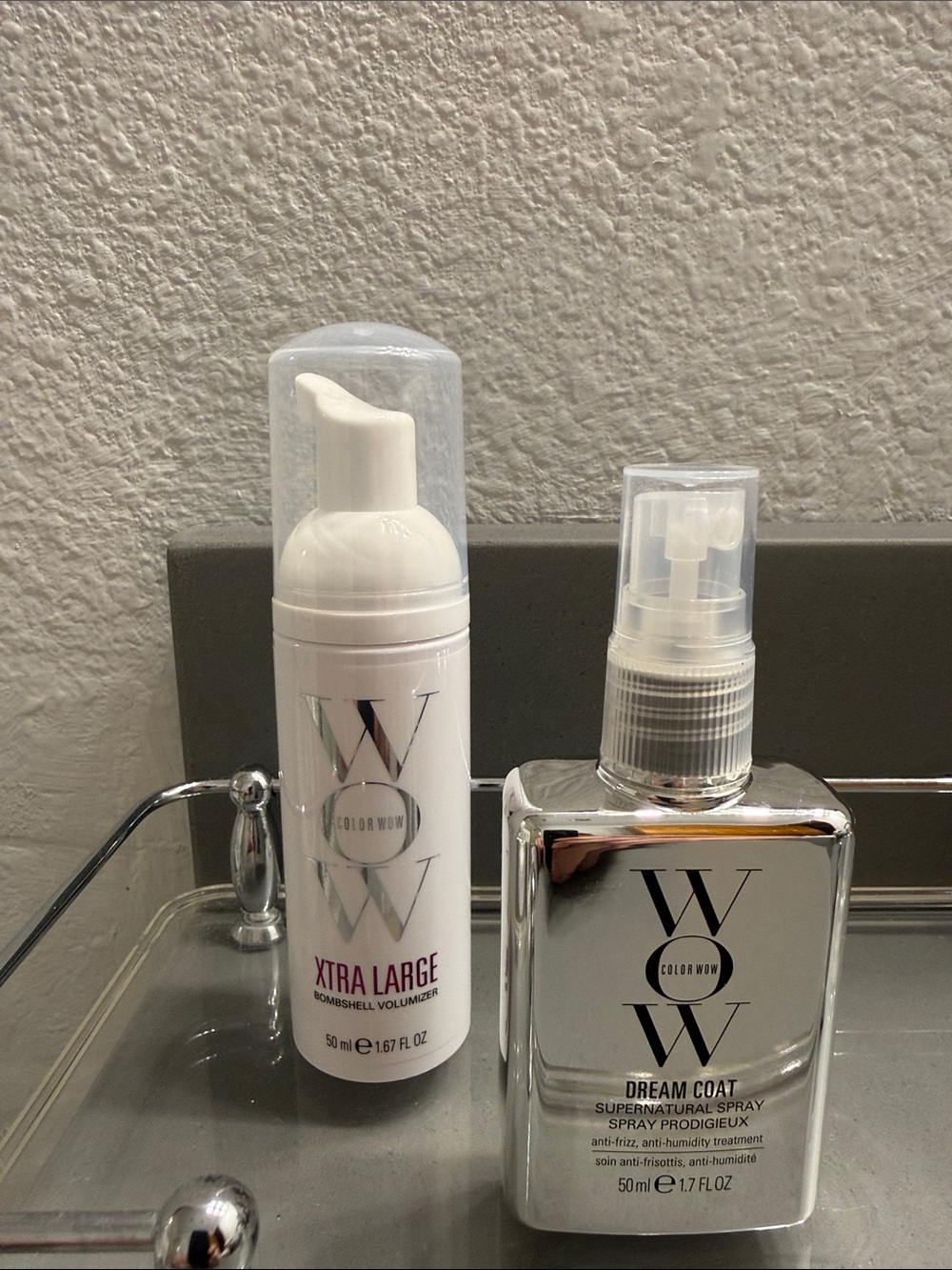 Color Wow Xtra Large Bombshell Volumizer, & Dream Coat Supernatural Spray Set
